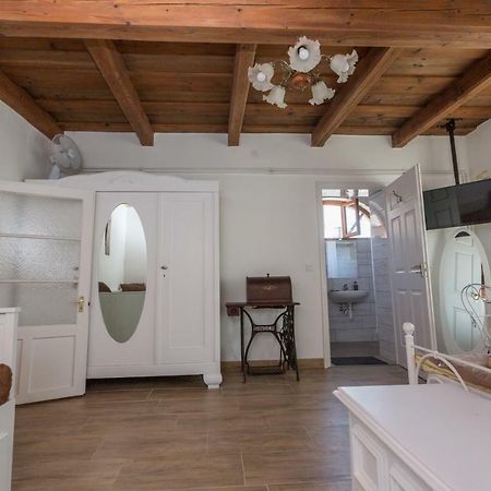Hotel Gádoros Vendégház Egerszalók Esterno foto