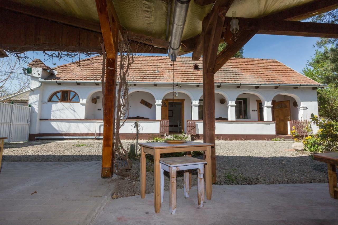 Hotel Gádoros Vendégház Egerszalók Esterno foto