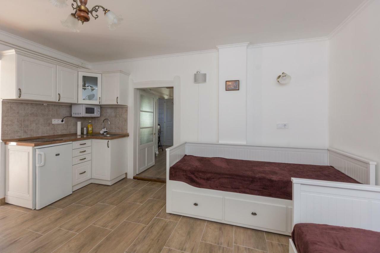Hotel Gádoros Vendégház Egerszalók Esterno foto